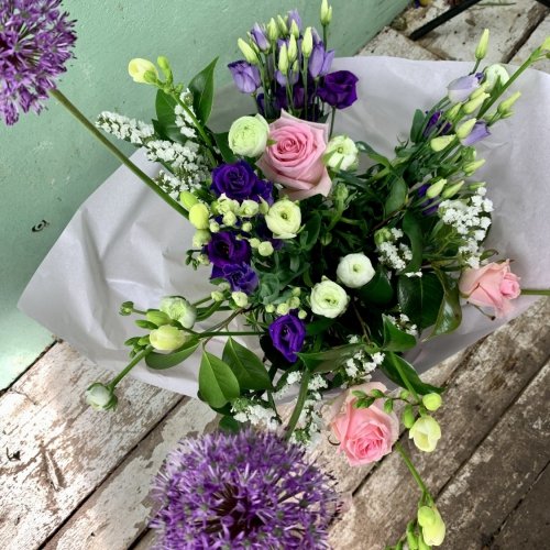 bouquet violet et blanc